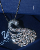 Colar SWA Feminino Dourado ou Prata Cisne Cravejado