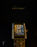 Relógio CARTIE. Feminino 3 Cores Retangular Cravejado Algarismos Romanos