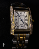 Relógio CARTIE. Feminino 3 Cores Retangular Cravejado Algarismos Romanos