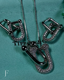 Conjunto TIF Feminino Dourado-Prata Cravejados Formato de Fecho